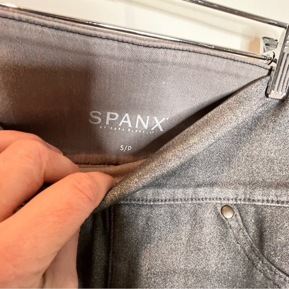 Spanx Solace 2310 Pewter Gray Wax Denim Jeans Jeggings W-212 Size Small - Picture 6 of 6